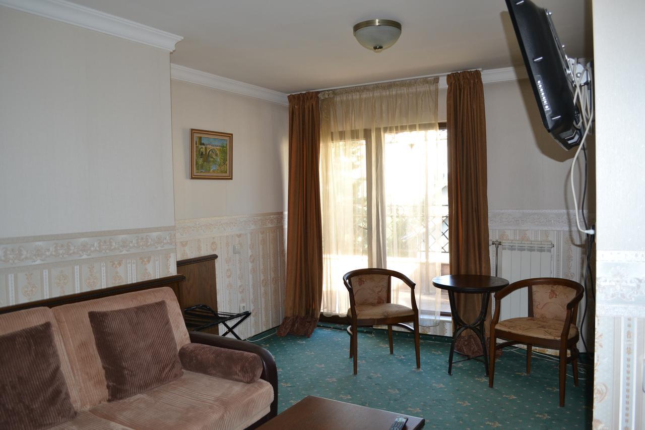Amsterdam Hotel Sofia Extérieur photo